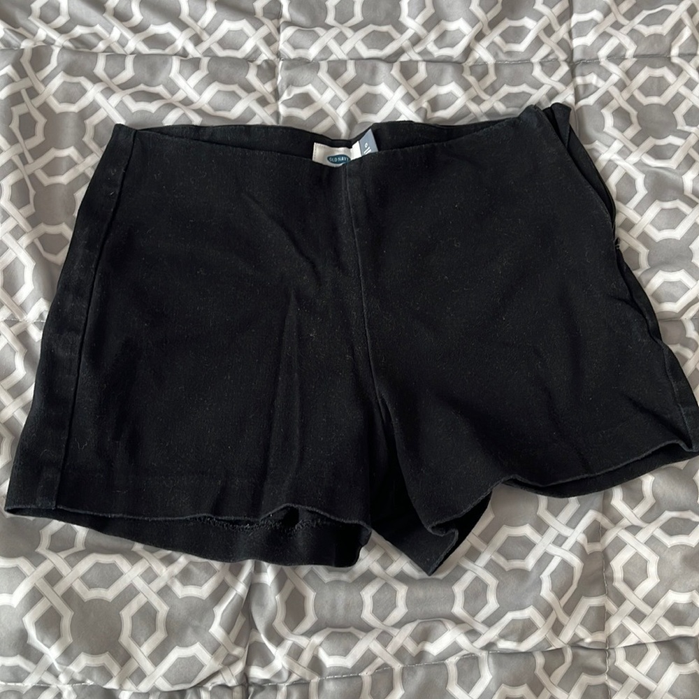 Old Navy black shorts